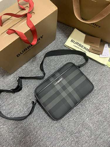 Picture of Burberry Lady Handbags _SKUfw133561388fw